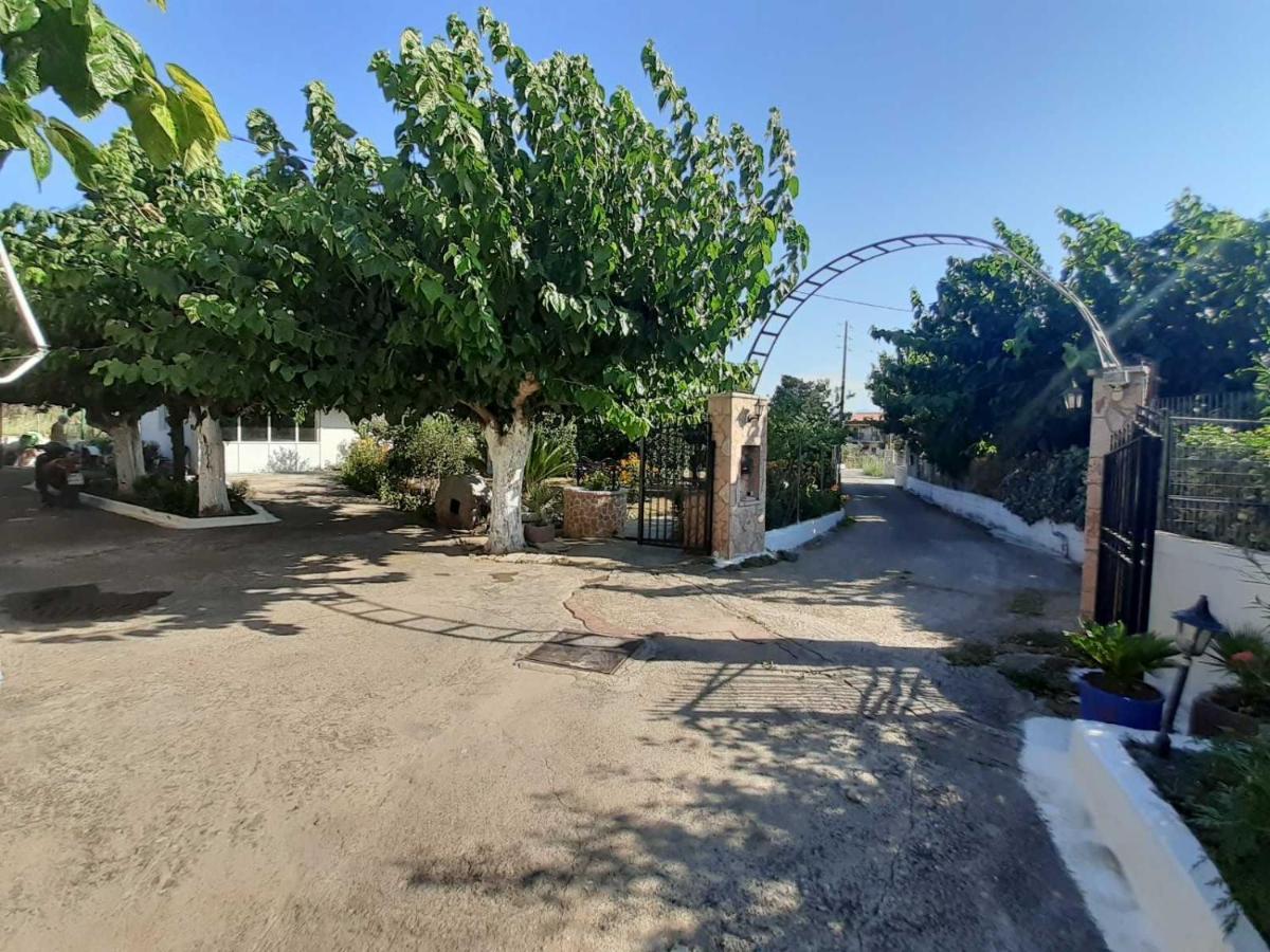 Glyfada'S Family Apartment Glyfada  Екстериор снимка